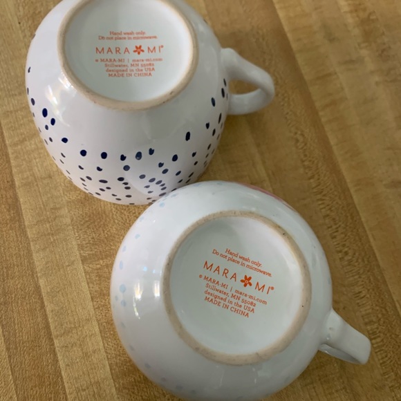 Smell The Roses Mugs Set of Two - Picture 6 of 6